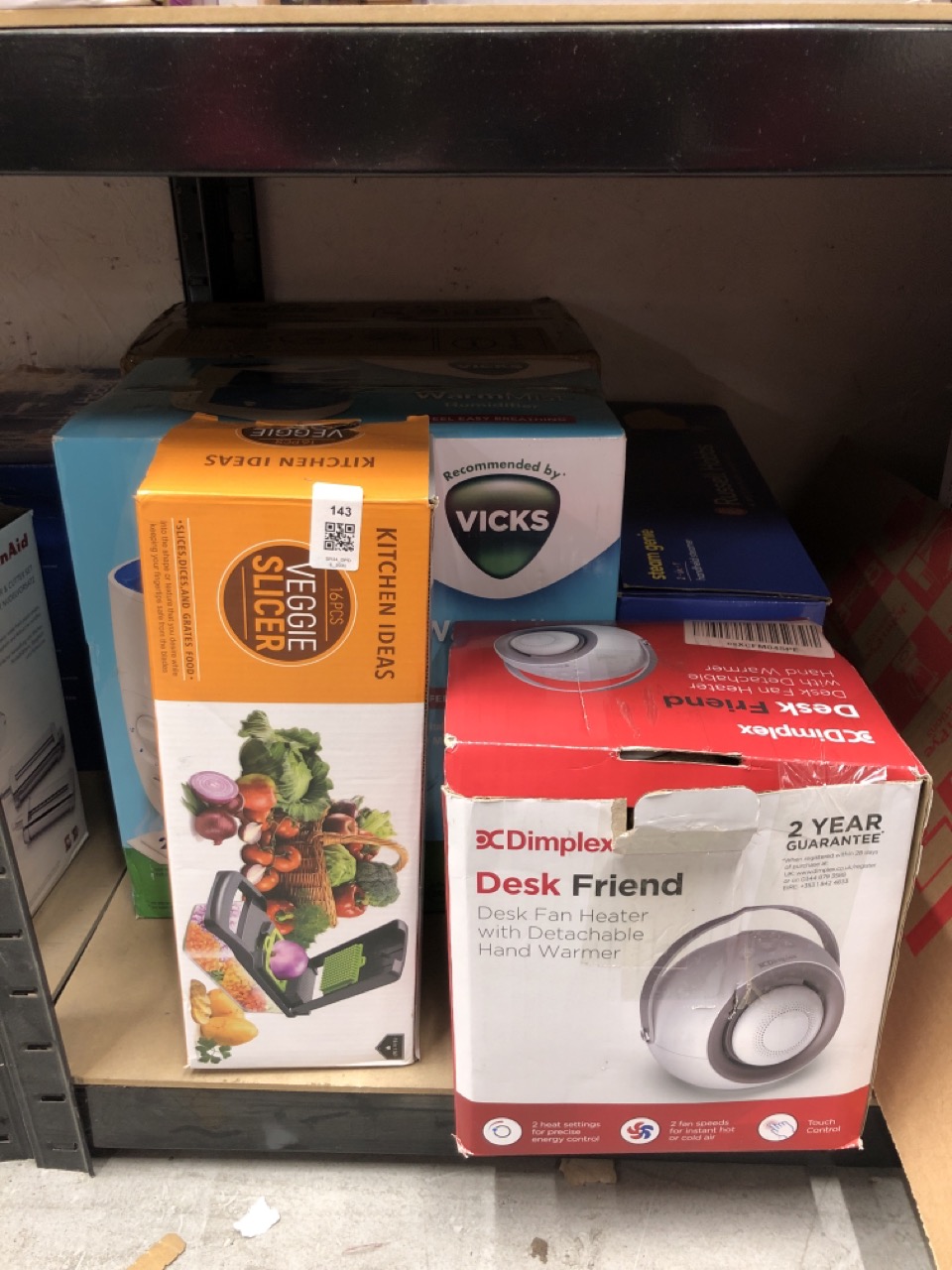 Lot 143  
            Edinburgh SR34 - Delivery Only 

                
QUANTITY OF KITCHEN & APPLIANCES ITEMS TO INCLUDE DIMPLEX DDF390 DESK FRIEND PTC ...