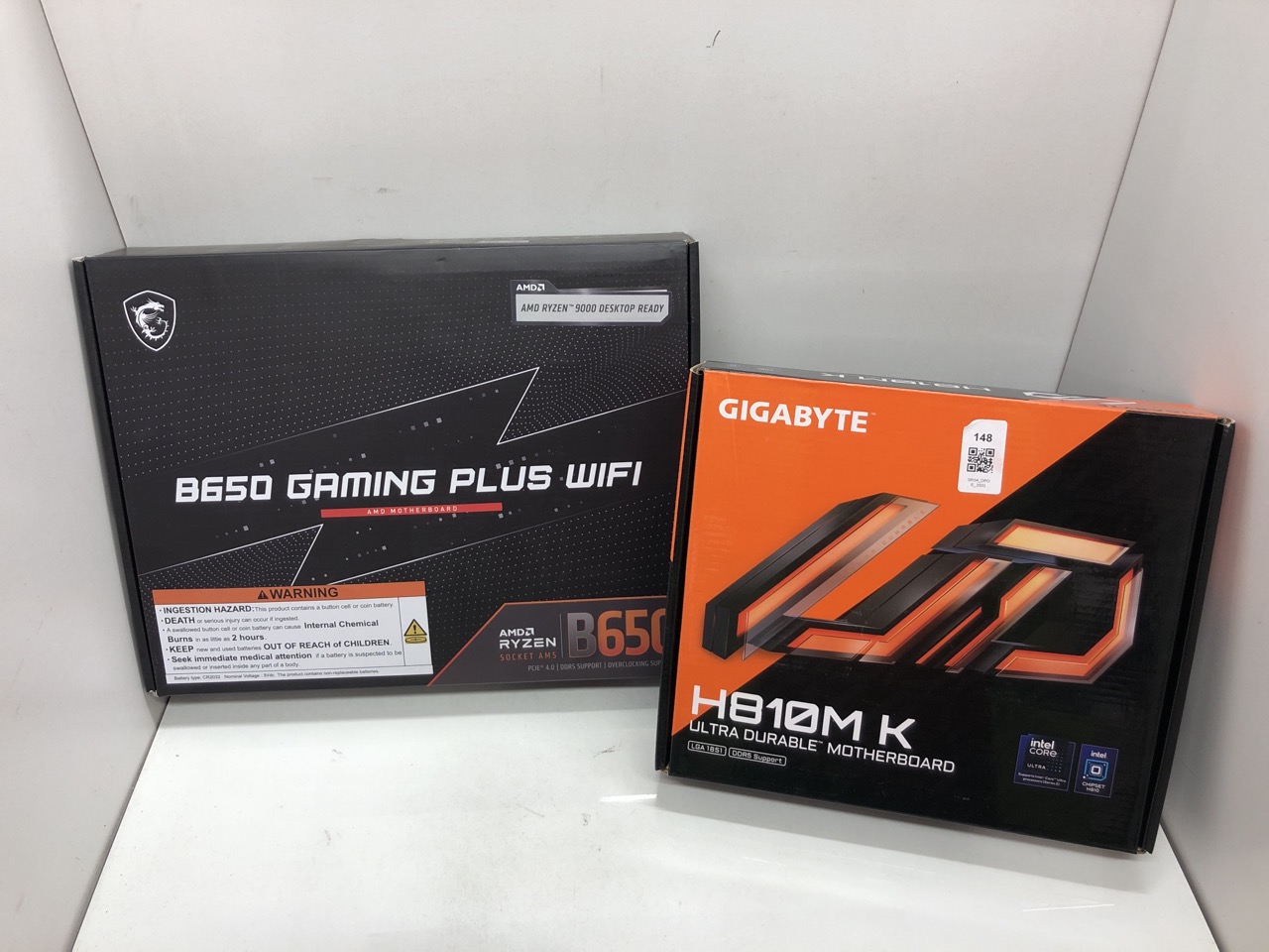 Lot 148  
            Edinburgh SR34 - Delivery Only 

                
GIGABYTE H810M K MOTHERBOARD - INTEL CORE ULTRA (SERIES 2) CPUS, 3+1+2 PHASES VRM...