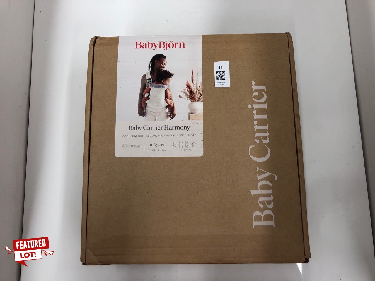 Lot 14  
            Edinburgh SR34 - Delivery Only 

                
BABYBJÖRN BABY CARRIER HARMONY, 3D MESH, CREAM. ORIGINAL RRP £189: LOCATION - TOP...