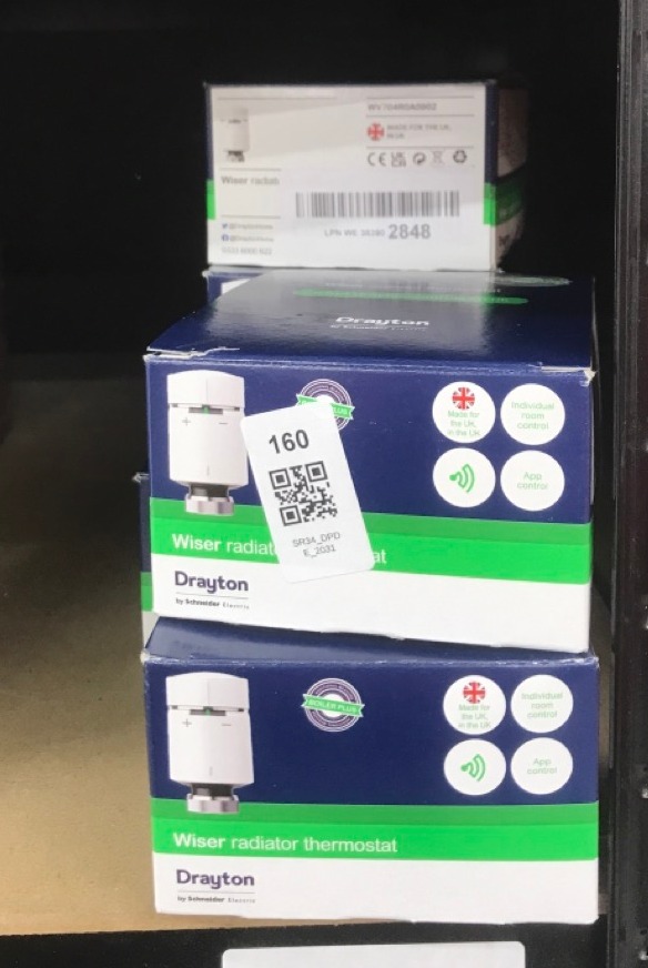 Lot 160  
            Edinburgh SR34 - Delivery Only 

                
5 X DRAYTON WISER SMART HEATING TRV RADIATOR VALVE WV704R0A0902 WHITE - SINGLE UN...
