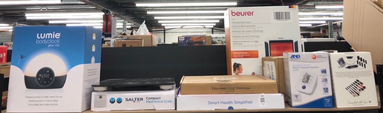 Lot 169  
            Edinburgh SR34 - Delivery Only 

                
QUANTITY OF HEALTH & BEAUTY ITEMS TO INCLUDE A&D MEDICAL UA-611 BLOOD PRESSURE MO...