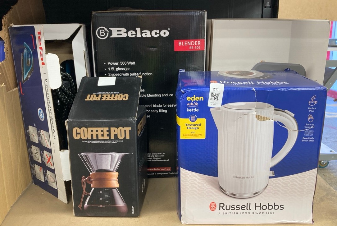 Lot 211  
            Edinburgh SR34 - Delivery Only 

                
QUANTITY OF  ITEMS TO INCLUDE QLD SHINING WOODNECK POUR OVER COFFEE MAKER WITH RE...