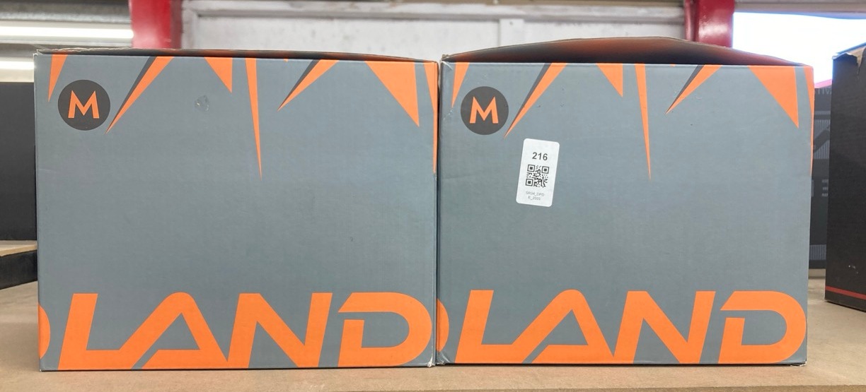 Lot 216  
            Edinburgh SR34 - Delivery Only 

                
2 X ODLAND SKI HELMET SIZE M : LOCATION - RACK B