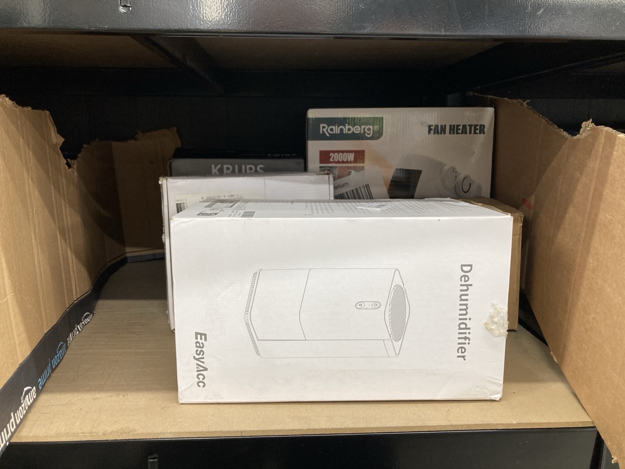 Lot 220  
            Edinburgh SR34 - Delivery Only 

                
QUANTITY OF  ITEMS TO INCLUDE GINARELO HANDHELD CORDLESS CAR VACUUM CLEANER - 150...