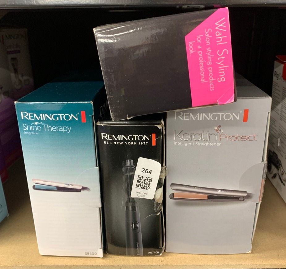 Lot 264  
            Edinburgh SR34 - Delivery Only 

                
QUANTITY OF  ITEMS TO INCLUDE WAHL HOT BRUSH, BARREL HOT HAIRBRUSH, CERAMIC COATE...