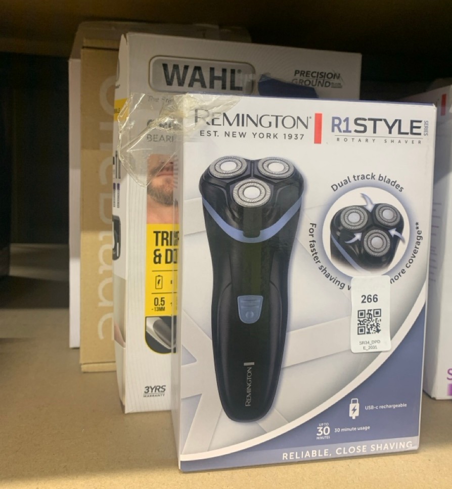Lot 266  
            Edinburgh SR34 - Delivery Only 

                
QUANTITY OF  ITEMS TO INCLUDE REMINGTON MEN'S ELECTRIC ROTARY SHAVER R1 (DRY SHAV...