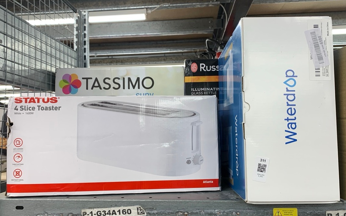 Lot 311  
            Edinburgh SR34 - Delivery Only 

                
QUANTITY OF KITCHEN & APPLIANCES ITEMS TO INCLUDE STATUS ATLANTA 4 SLICE TOASTER ...