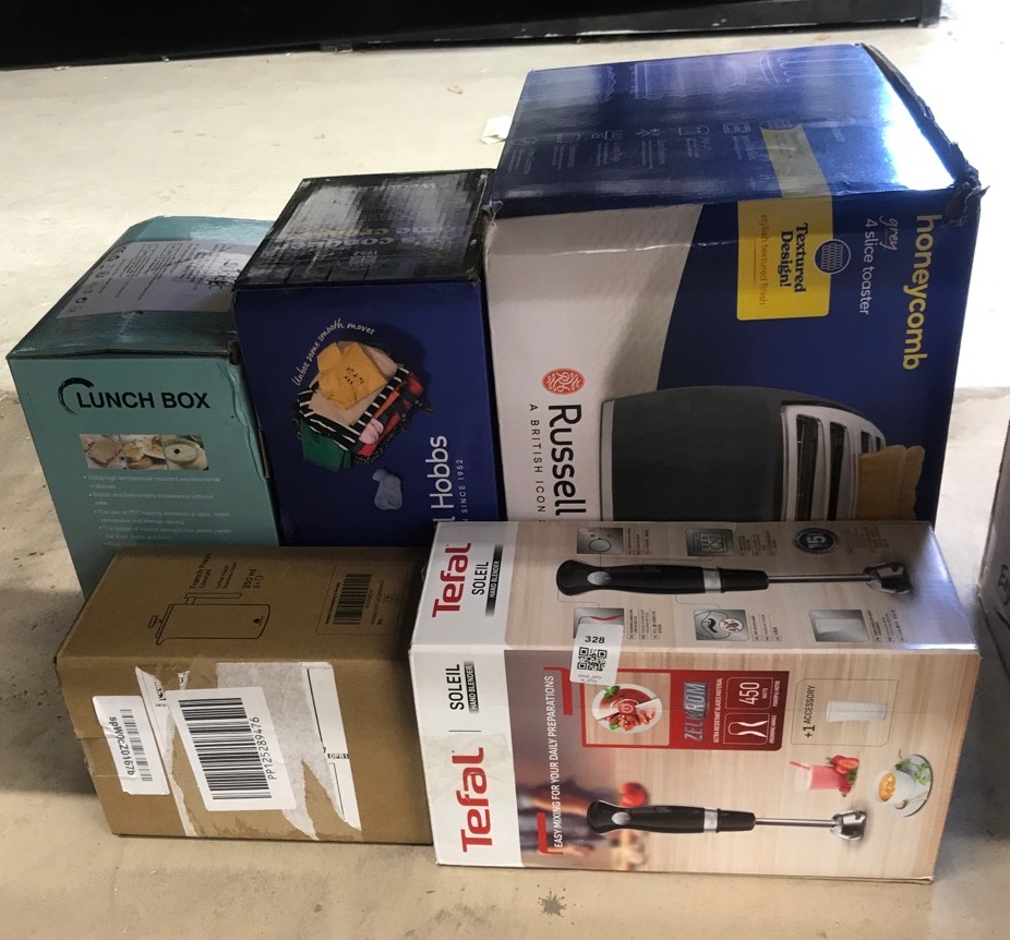 Lot 328  
            Edinburgh SR34 - Delivery Only 

                
QUANTITY OF  ITEMS TO INCLUDE TEFAL BLACK COLLECTION HAND BLENDER, 2 SPEEDS, PULS...