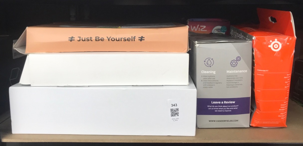 Lot 343  
            Edinburgh SR34 - Delivery Only 

                
QUANTITY OF TECH & GAMING ITEMS TO INCLUDE STEELSERIES PRISM CAPS – DOUBLESHOT PU...