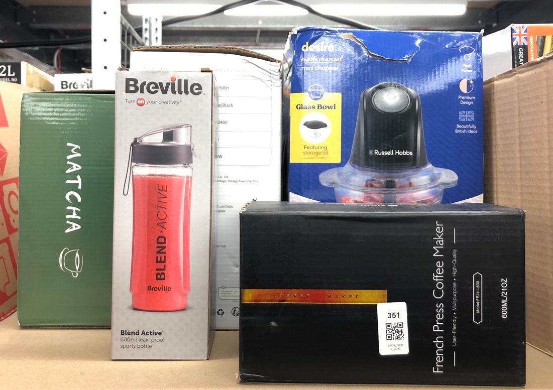 Lot 351  
            Edinburgh SR34 - Delivery Only 

                
QUANTITY OF ITEMS TO INCLUDE BREVILLE BLEND ACTIVE BOTTLE (600ML) | CLEAR SMOOTHI...