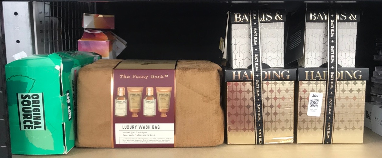 Lot 365  
            Edinburgh SR34 - Delivery Only 

                
QUANTITY OF HEALTH & BEAUTY ITEMS TO INCLUDE BAYLIS & HARDING THE FUZZY DUCK BERG...