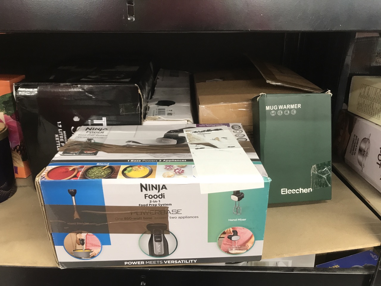 Lot 366  
            Edinburgh SR34 - Delivery Only 

                
QUANTITY OF KITCHEN & APPLIANCES ITEMS TO INCLUDE NINJA FOODI 2-IN-1 HAND BLENDER...