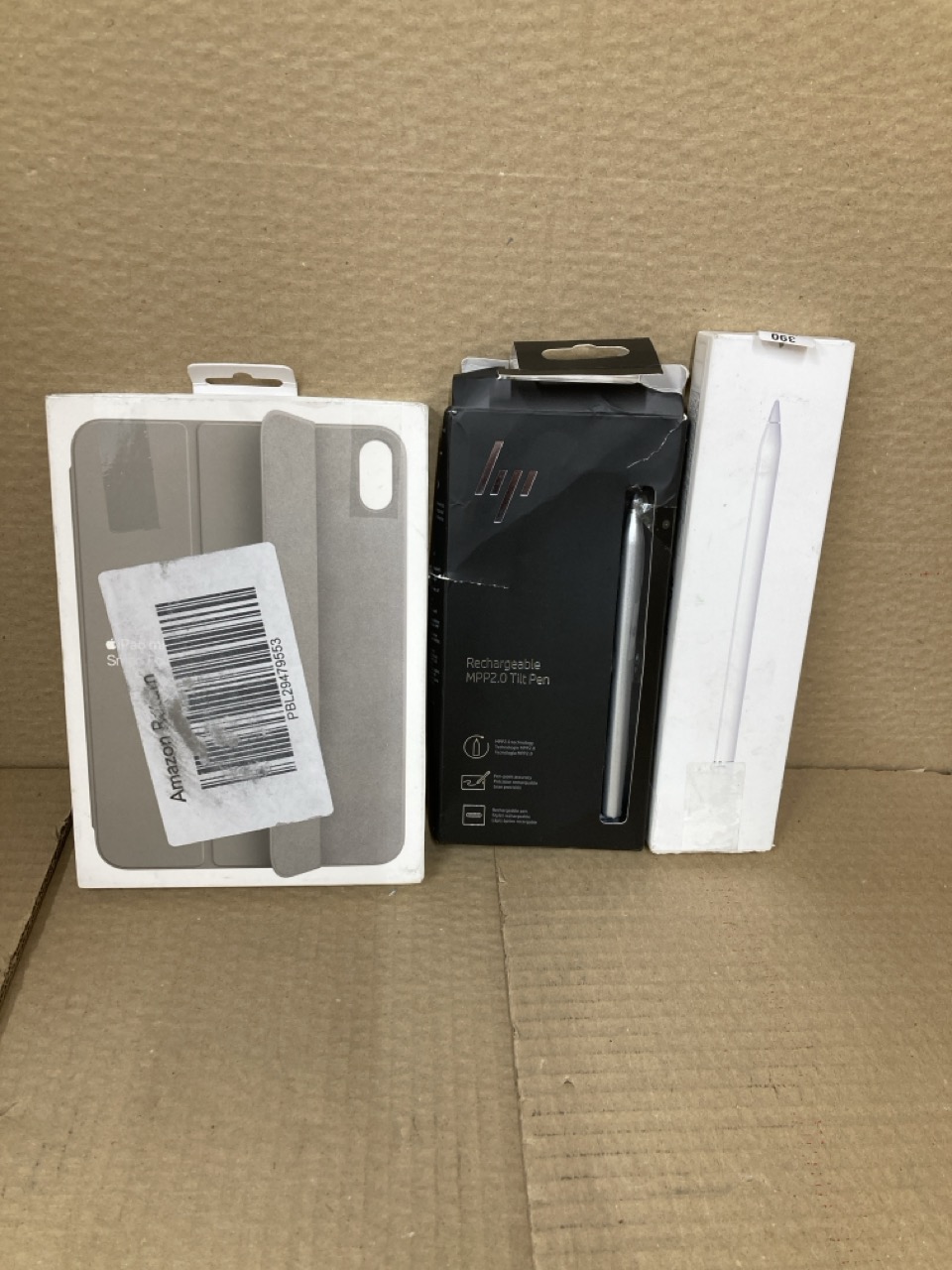Lot 390  
            Edinburgh SR34 - Delivery Only 

                
QUANTITY OF TECH & GAMING ITEMS TO INCLUDE HP USB-C RECHARGEABLE TILT PEN STYLUS ...