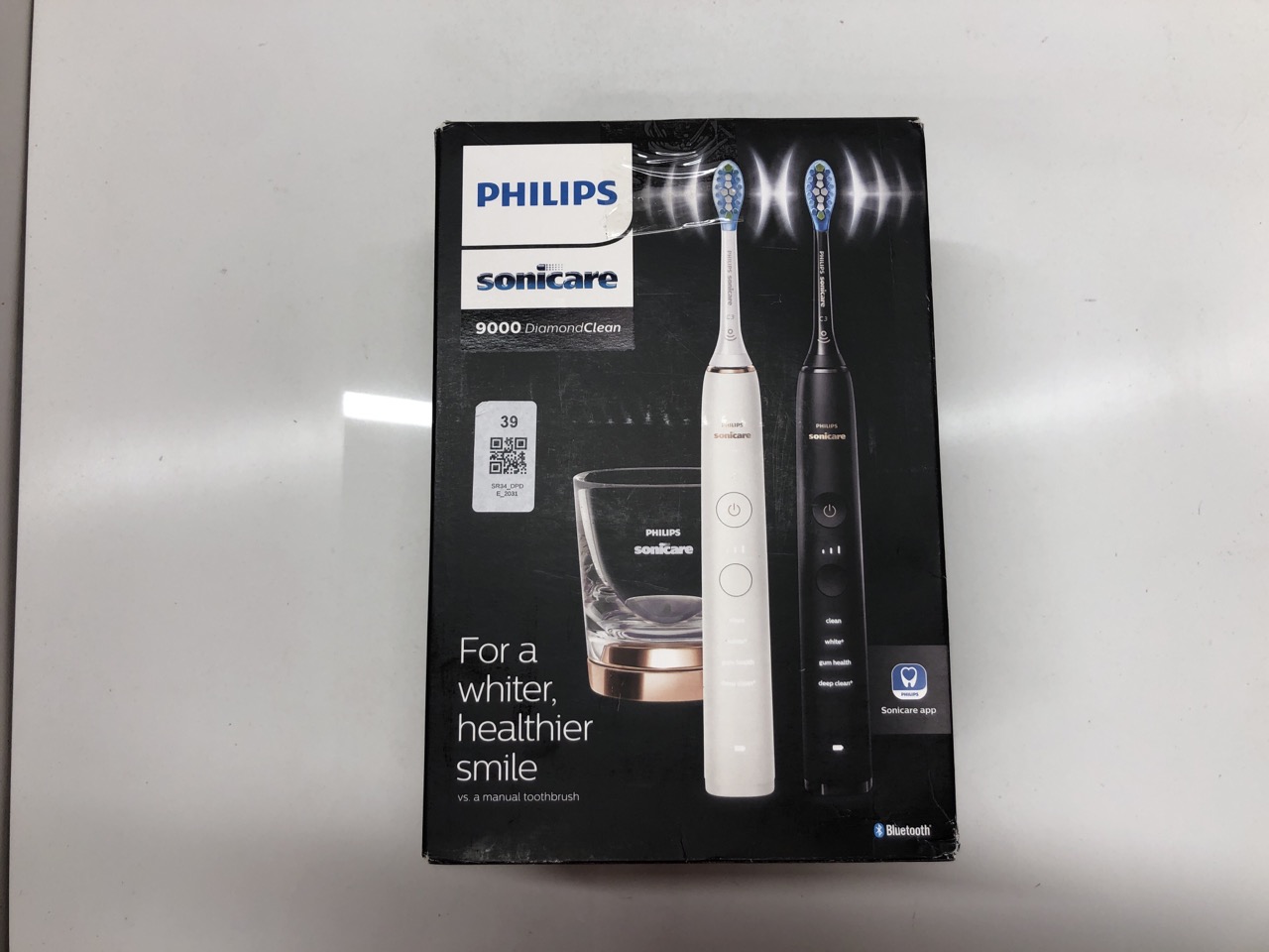 Lot 39  
            Edinburgh SR34 - Delivery Only 

                
PHILIPS SONICARE DIAMONDCLEAN 9000 ELECTRIC TOOTHBRUSH, SONIC TOOTHBRUSH WITH APP...