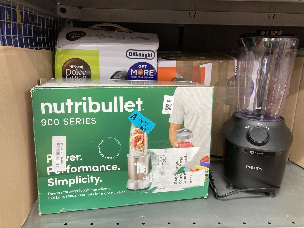 Lot 401  
            Edinburgh SR34 - Delivery Only 

                
QUANTITY OF KITCHEN & APPLIANCES ITEMS TO INCLUDE NUTRIBULLET BLENDER 900 SERIES ...