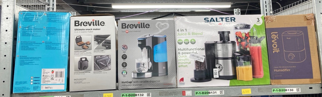 Lot 406  
            Edinburgh SR34 - Delivery Only 

                
QUANTITY OF KITCHEN & APPLIANCES ITEMS TO INCLUDE VICKS WARM MIST HUMIDIFIER - 3....
