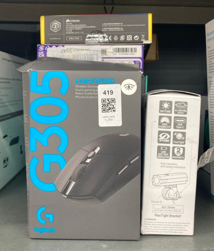 Lot 419  
            Edinburgh SR34 - Delivery Only 

                
QUANTITY OF TECH & GAMING ITEMS TO INCLUDE LOGITECH G305 LIGHTSPEED WIRELESS GAMI...