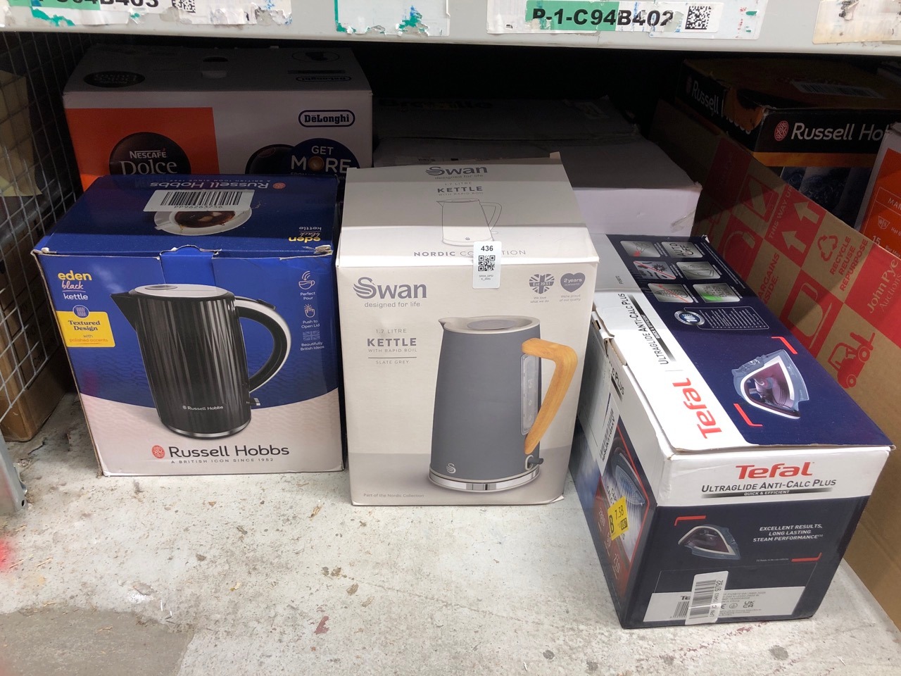 Lot 436  
            Edinburgh SR34 - Delivery Only 

                
QUANTITY OF KITCHEN & APPLIANCES ITEMS TO INCLUDE TEFAL ULTRAGLIDE STEAM IRON, 21...