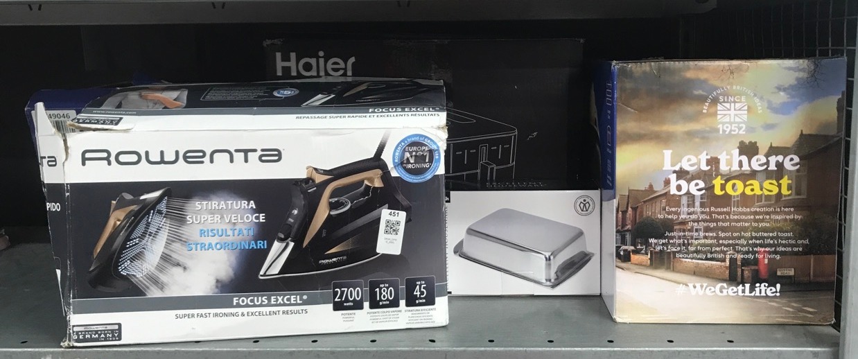 Lot 451  
            Edinburgh SR34 - Delivery Only 

                
QUANTITY OF KITCHEN & APPLIANCES ITEMS TO INCLUDE RUSSELL HOBBS LUNA GREY STAINLE...