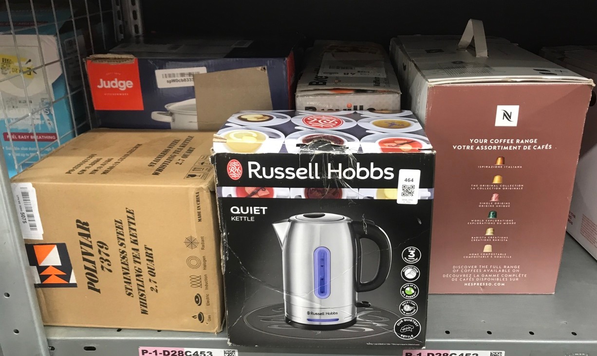 Lot 464  
            Edinburgh SR34 - Delivery Only 

                
QUANTITY OF ITEMS TO INCLUDE RUSSELL HOBBS ELECTRIC KETTLE (FOR HOT WATER, TEA OR...