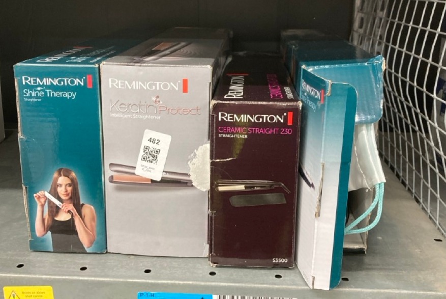 Lot 482  
            Edinburgh SR34 - Delivery Only 

                
QUANTITY OF HEALTH & BEAUTY ITEMS TO INCLUDE REMINGTON SHINE THERAPY HAIR STRAIGH...