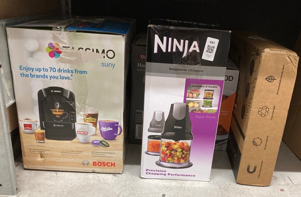 Lot 491  
            Edinburgh SR34 - Delivery Only 

                
QUANTITY OF KITCHEN & APPLIANCES ITEMS TO INCLUDE NINJA PROFESSIONAL CHOPPER [NJ1...