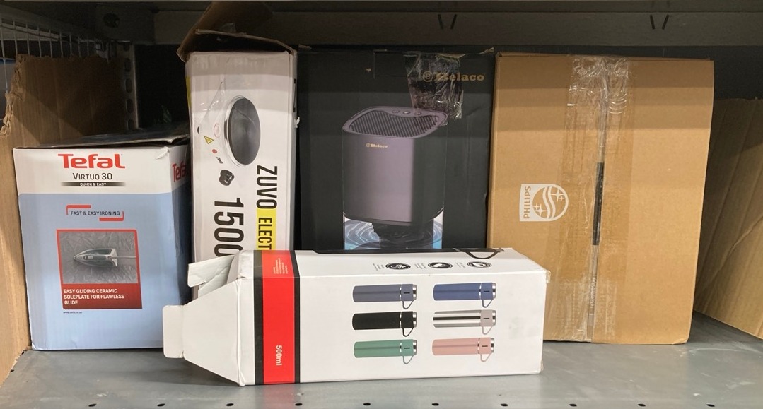 Lot 495  
            Edinburgh SR34 - Delivery Only 

                
QUANTITY OF KITCHEN & APPLIANCES ITEMS TO INCLUDE BELACO DEHUMIDIFIER 1000ML PORT...