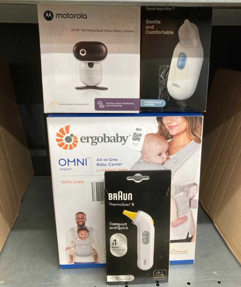 Lot 497  
            Edinburgh SR34 - Delivery Only 

                
QUANTITY OF BABY & TODDLER ITEMS TO INCLUDE MOTOROLA NURSERY PIP1010 CON BABY MON...