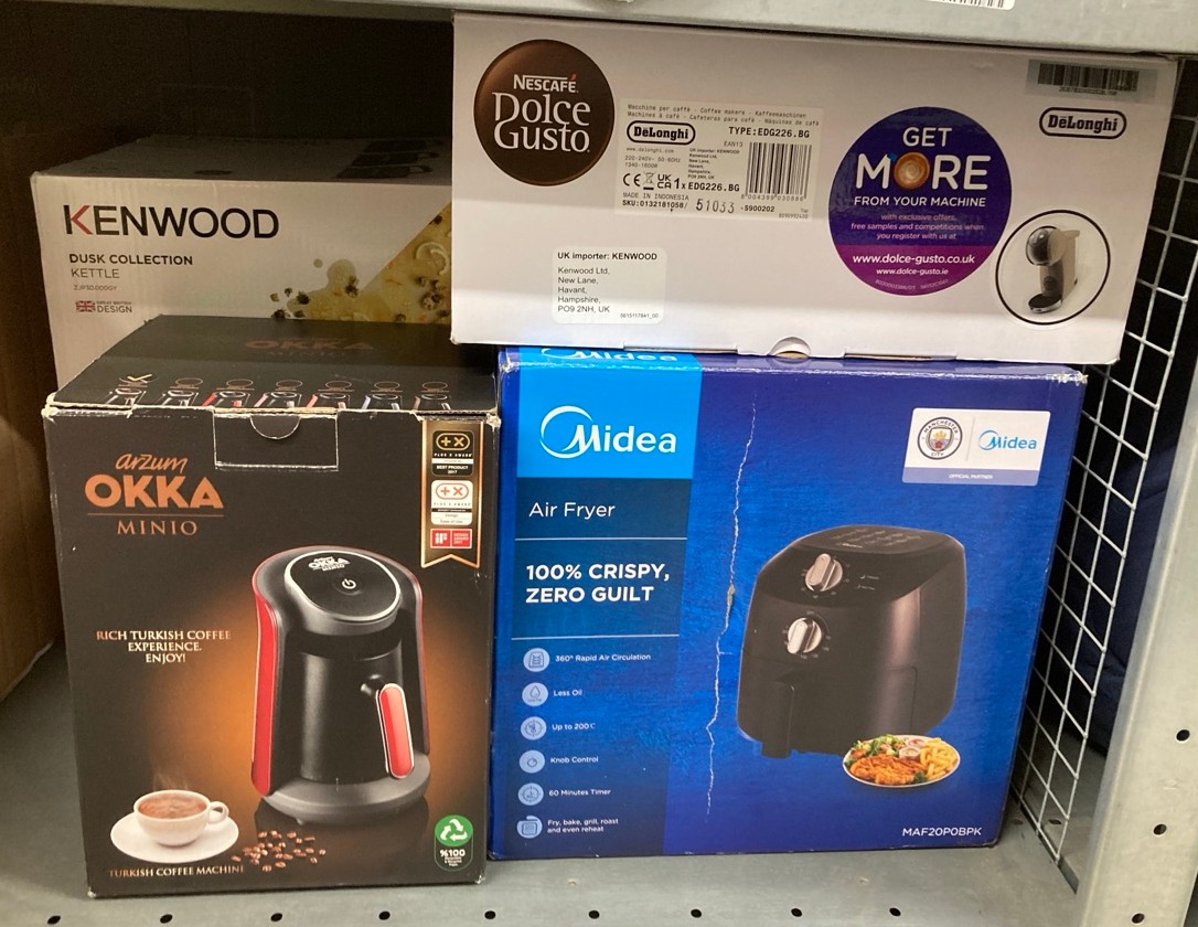 Lot 508  
            Edinburgh SR34 - Delivery Only 

                
QUANTITY OF KITCHEN & APPLIANCES ITEMS TO INCLUDE ARZUM OK004 TURKISH COFFEE MACH...