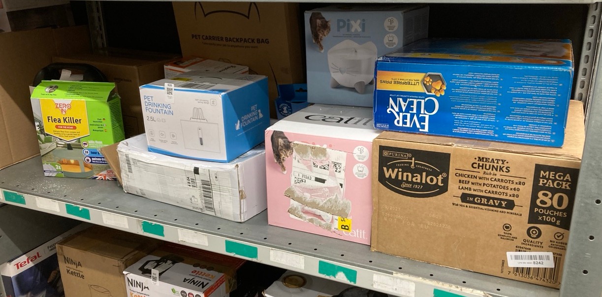 Lot 520  
            Edinburgh SR34 - Delivery Only 

                
QUANTITY OF PET PRODUCTS ITEMS TO INCLUDE EVER CLEAN CLUMPING CAT LITTER ITEMS MA...