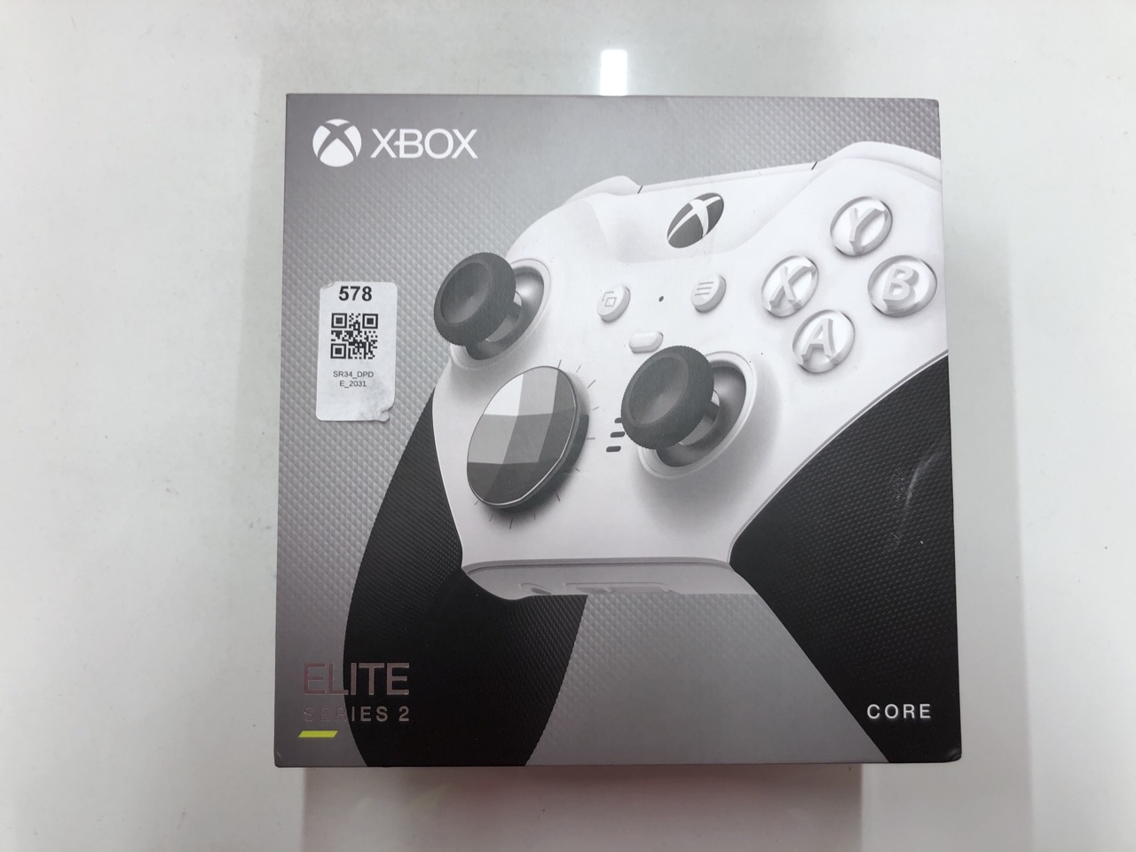 Lot 578  
            Edinburgh SR34 - Delivery Only 

                
XBOX ELITE BLUETOOTH WIRELESS CONTROLLER SERIES 2 - CORE EDITION (WHITE) FOR PC, ...