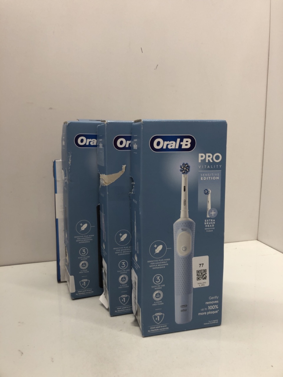 Lot 77  
            Edinburgh SR34 - Delivery Only 

                
QUANTITY OF HEALTH & BEAUTY ITEMS TO INCLUDE ORAL-B VITALITY PRO ELECTRIC TOOTHBR...