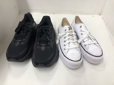 Lot 153  
            Edinburgh SR24 - Delivery Only 

                
SAUCONY BLACK RUNNING TRAINERS UK SIZE 6  & WHITE LEATHER CONVERSE TRAINERS UK SI...