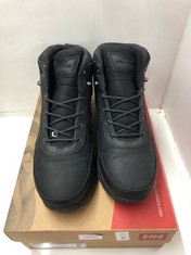 Lot 167  
            Edinburgh SR24 - Delivery Only 

                
HELLY HANSEN MEN'S CALGARY 2, BLACK, 10.: LOCATION - B RACK
