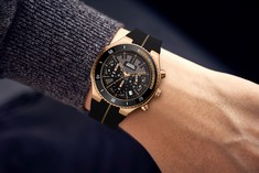 Lot 18  
            Edinburgh SR24 - Delivery Only 

                
VICKERS ARMSTRONG LIMITED EDITION HAND ASSEMBLED FALCON IN ROSE BLACK SKU:VA0121 ...