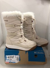 Lot 213  
            Edinburgh SR24 - Delivery Only 

                
COLUMBIA WOMEN'S MINX IV BOOT. SIZE UK 6.5: LOCATION - C RACK