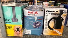 Lot 219  
            Edinburgh SR24 - Delivery Only 

                
QUANTITY OF KITCHEN & APPLIANCES ITEMS TO INCLUDE DAEWOO 6L ASH VACUUM CLEANER, S...