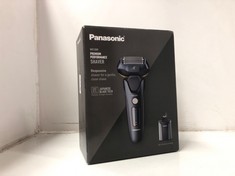 Lot 234  
            Edinburgh SR24 - Delivery Only 

                
PANASONIC SERIES 800 ES-LV97 5-BLADE WET AND DRY ELECTRIC SHAVER FOR MEN, RECHARG...