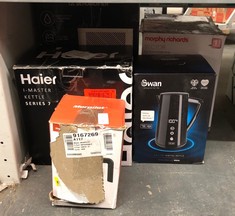 Lot 240  
            Edinburgh SR24 - Delivery Only 

                
QUANTITY OF KITCHEN & APPLIANCES ITEMS TO INCLUDE SWAN ALEXA SMART KETTLE, 1.5L V...