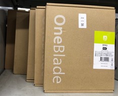 Lot 254  
            Edinburgh SR24 - Delivery Only 

                
QUANTITY OF HEALTH & BEAUTY ITEMS TO INCLUDE PHILIPS ONEBLADE HYBRID 360 BLADE TE...