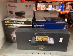 Lot 341  
            Edinburgh SR24 - Delivery Only 

                
QUANTITY OF KITCHEN & APPLIANCES ITEMS TO INCLUDE RUSSELL HOBBS DESIRE 3 IN 1 ELE...