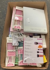 Lot 359  
            Edinburgh SR24 - Delivery Only 

                
QUANTITY OF HEALTH & BEAUTY ITEMS TO INCLUDE REAL TECHNIQUES EVERYDAY ESSENTIALS ...