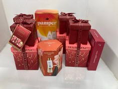 Lot 370  
            Edinburgh SR24 - Delivery Only 

                
QUANTITY OF HEALTH & BEAUTY ITEMS TO INCLUDE BAYLIS & HARDING MIDNIGHT CHERRY LUX...