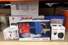Lot 456  
            Edinburgh SR24 - Delivery Only 

                
QUANTITY OF KITCHEN & APPLIANCES ITEMS TO INCLUDE SWAN SH27010N PLUG-IN FAN HEATE...
