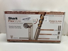 Lot 560  
            Edinburgh SR24 - Delivery Only 

                
SHARK FLEXSTYLE 4-IN-1 AIR STYLER & HAIR DRYER WITH AUTO-WRAP CURLERS, PADDLE BRU...