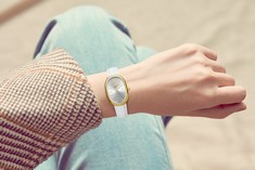 Lot 612  
            Edinburgh SR24 - Delivery Only 

                
GAMAGES OF LONDON LADIES ETERNAL DIAMOND IN GOLD WHITE SKU:GAW672 ORIGINAL RRP £6...