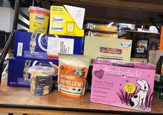 Lot 662  
            Edinburgh SR24 - Delivery Only 

                
QUANTITY OF PET PRODUCTS ITEMS TO INCLUDE EXTRA SELECT 3 COLOUR ANIMAL FIGURE DOG...