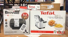 Lot 686  
            Edinburgh SR24 - Delivery Only 

                
QUANTITY OF KITCHEN & APPLIANCES ITEMS TO INCLUDE BREVILLE 3-IN-1 ULTIMATE SNACK ...