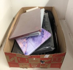 Lot 691  
            Edinburgh SR24 - Delivery Only 

                
QUANTITY OF TECH & GAMING ITEMS TO INCLUDE WIRELESS MOUSE FOR LAPTOP, 2.4GHZ WITH...