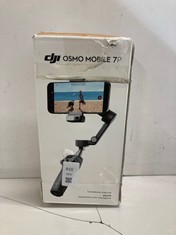 Lot 810  
            Edinburgh SR24 - Delivery Only 

                
DJI OSMO MOBILE 7P SMARTPHONE STABILIZER: LOCATION - TABLES